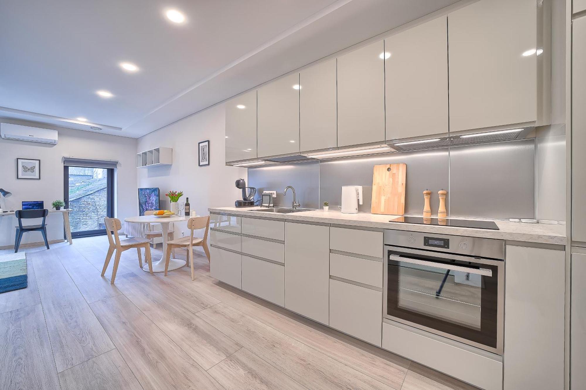 Business-Class Apartments 2 X Free Parking X Self Check In 24X7 VNO Eksteriør bilde
