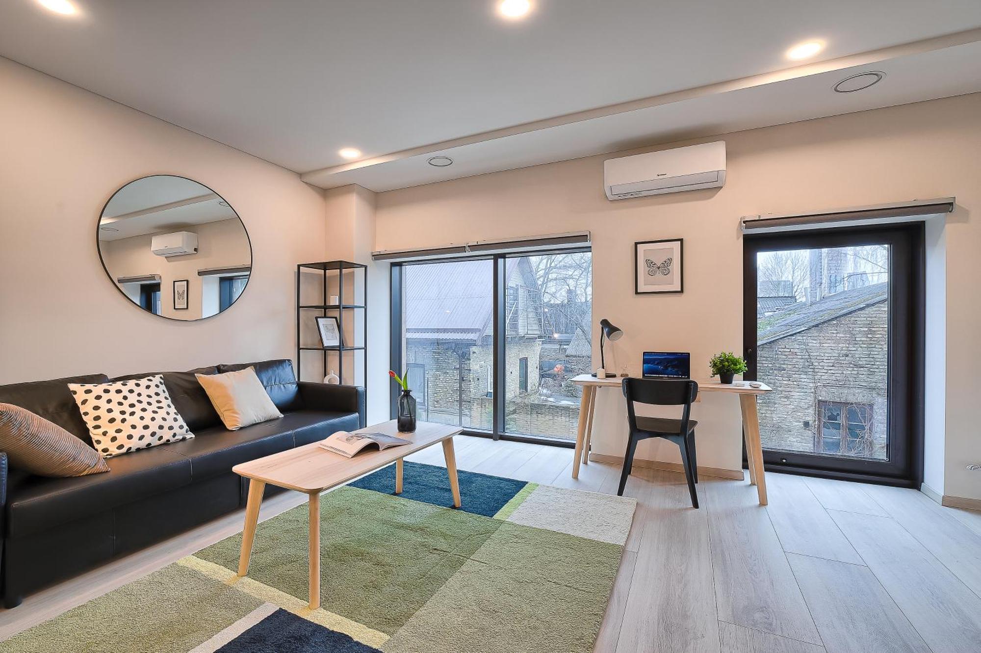 Business-Class Apartments 2 X Free Parking X Self Check In 24X7 VNO Eksteriør bilde