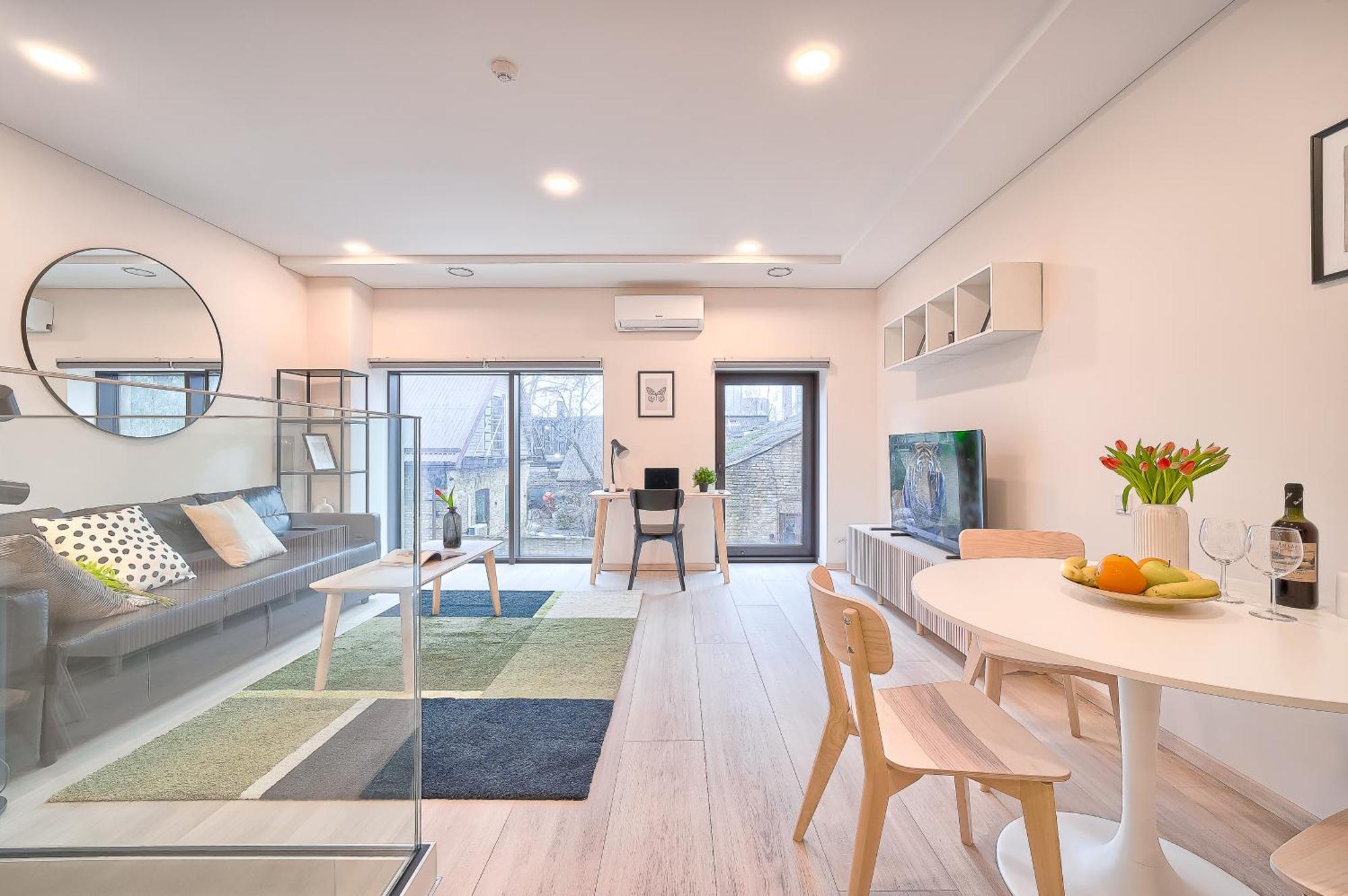 Business-Class Apartments 2 X Free Parking X Self Check In 24X7 VNO Eksteriør bilde